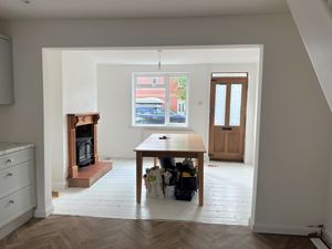 Lounge- click for photo gallery